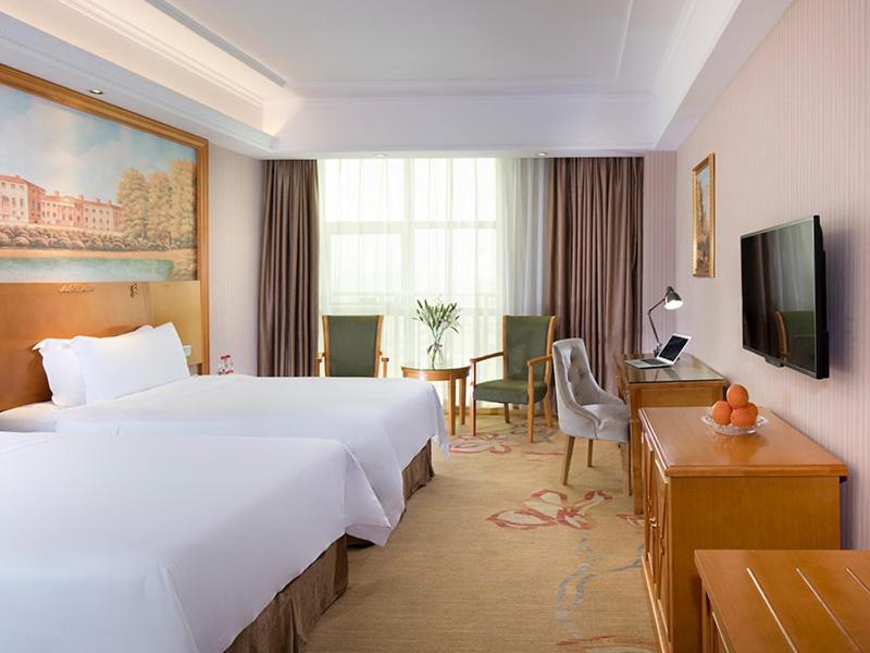 Vienna Hotel Hainan Oriental Avenue Dongfang Extérieur photo