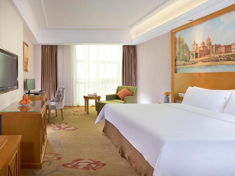 Vienna Hotel Hainan Oriental Avenue Dongfang Extérieur photo