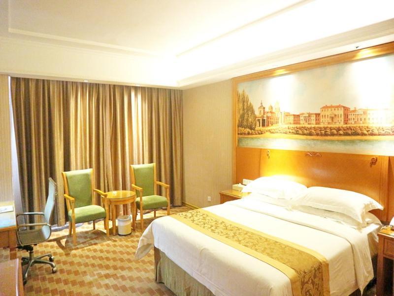 Vienna Hotel Hainan Oriental Avenue Dongfang Extérieur photo